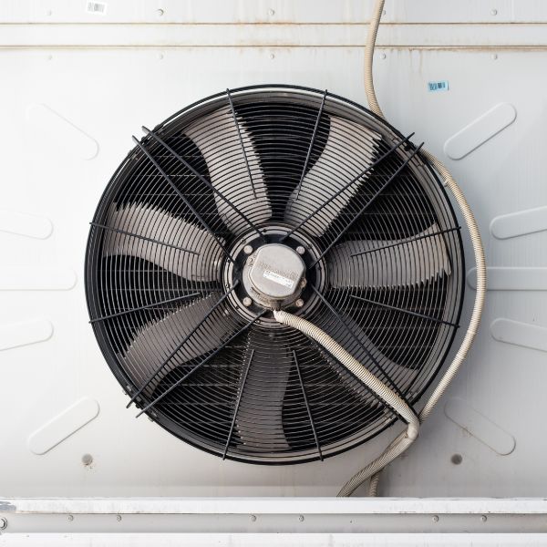 Factors that Affect Cooling Fan Life Expectancy